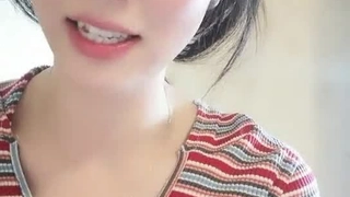 极品女神~浓浓中国风衣服下藏着巨乳诱惑!!