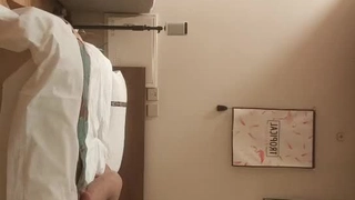 无码精三区品人妻一区二区校园最美英语老师！还在聊天中被强制推倒【新款科技约炮神器到货看简阶】