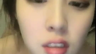 回归大自然的性爱 与披肩美乳骚货青山绿水激情野战 全程淫语浪叫“我喜欢哥哥操我”